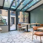 Hotel Montcalm 3*