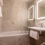 Montcalm Paris