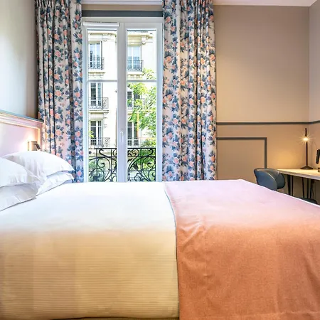 Montcalm Hotel