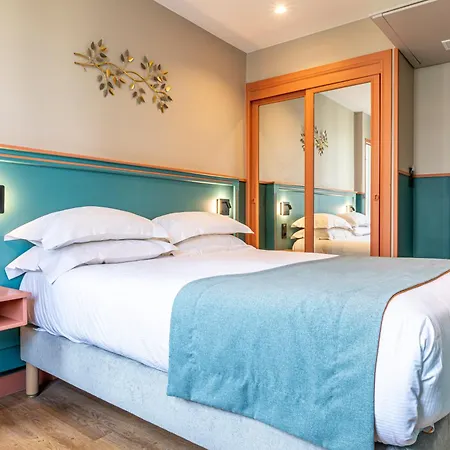 Montcalm Hotel 3*