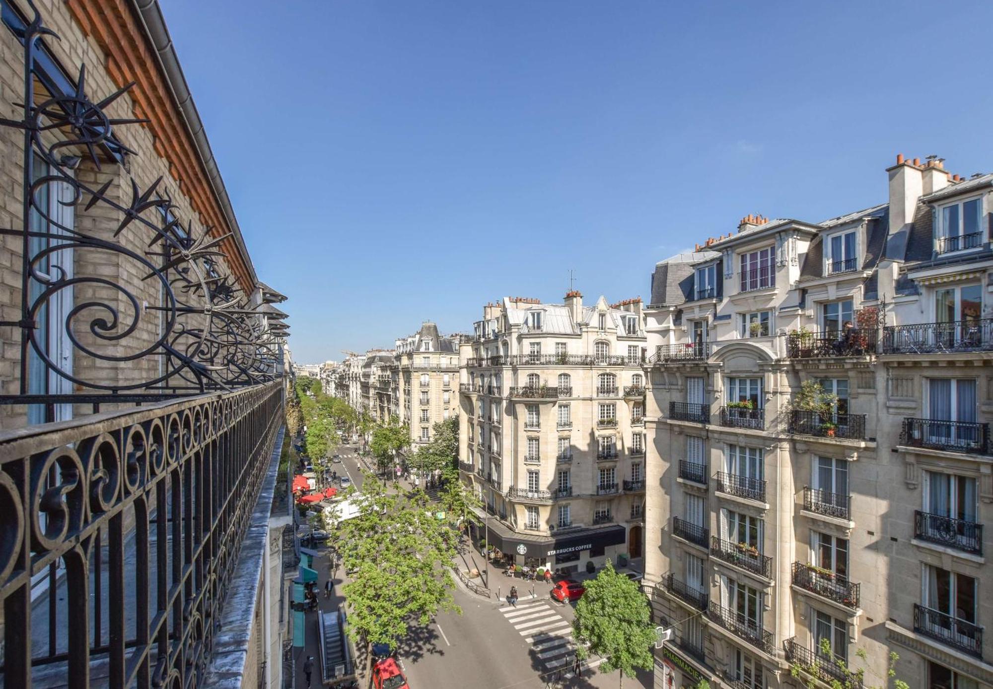 Montcalm Hotel 3*