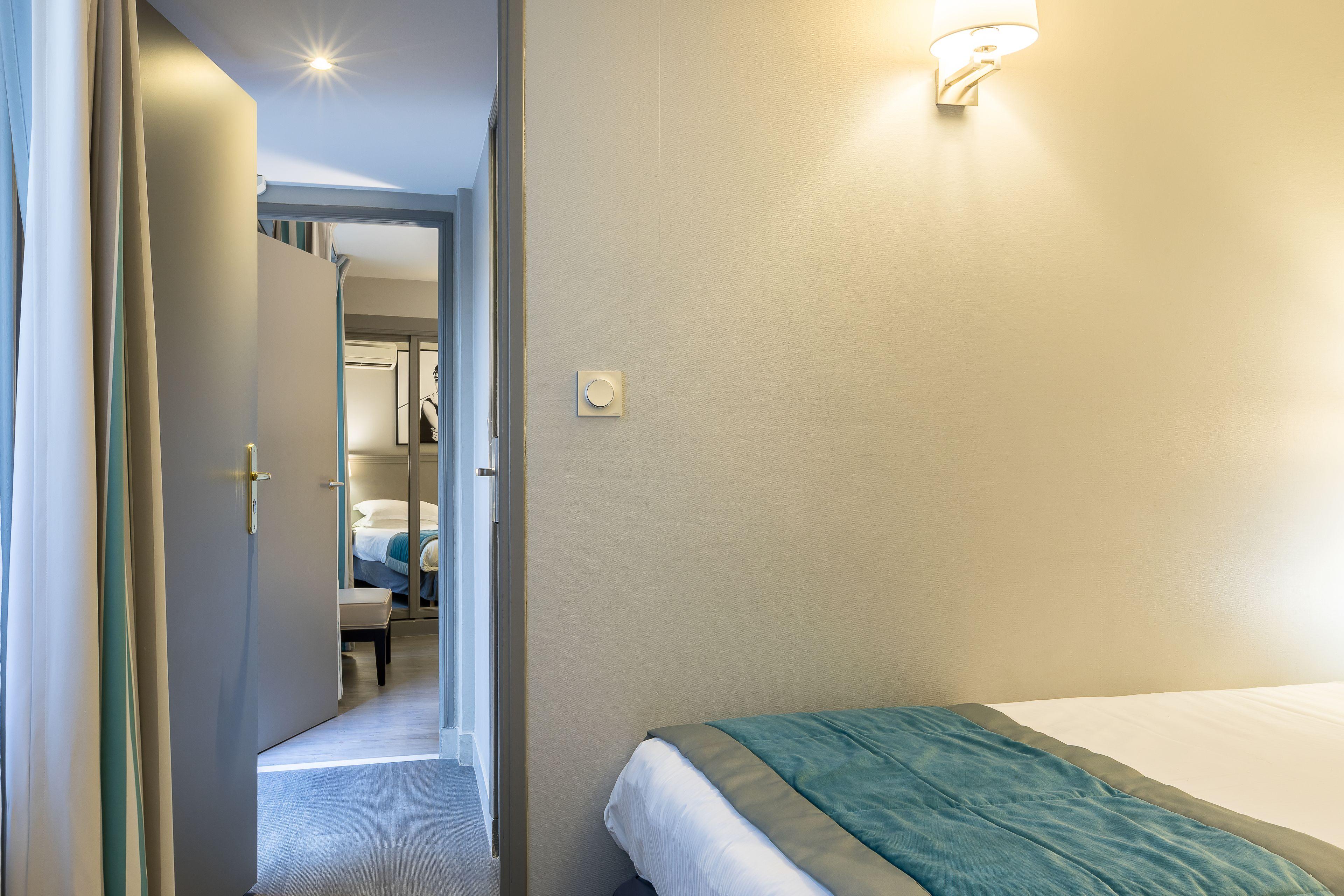 Hotel Montcalm 3*