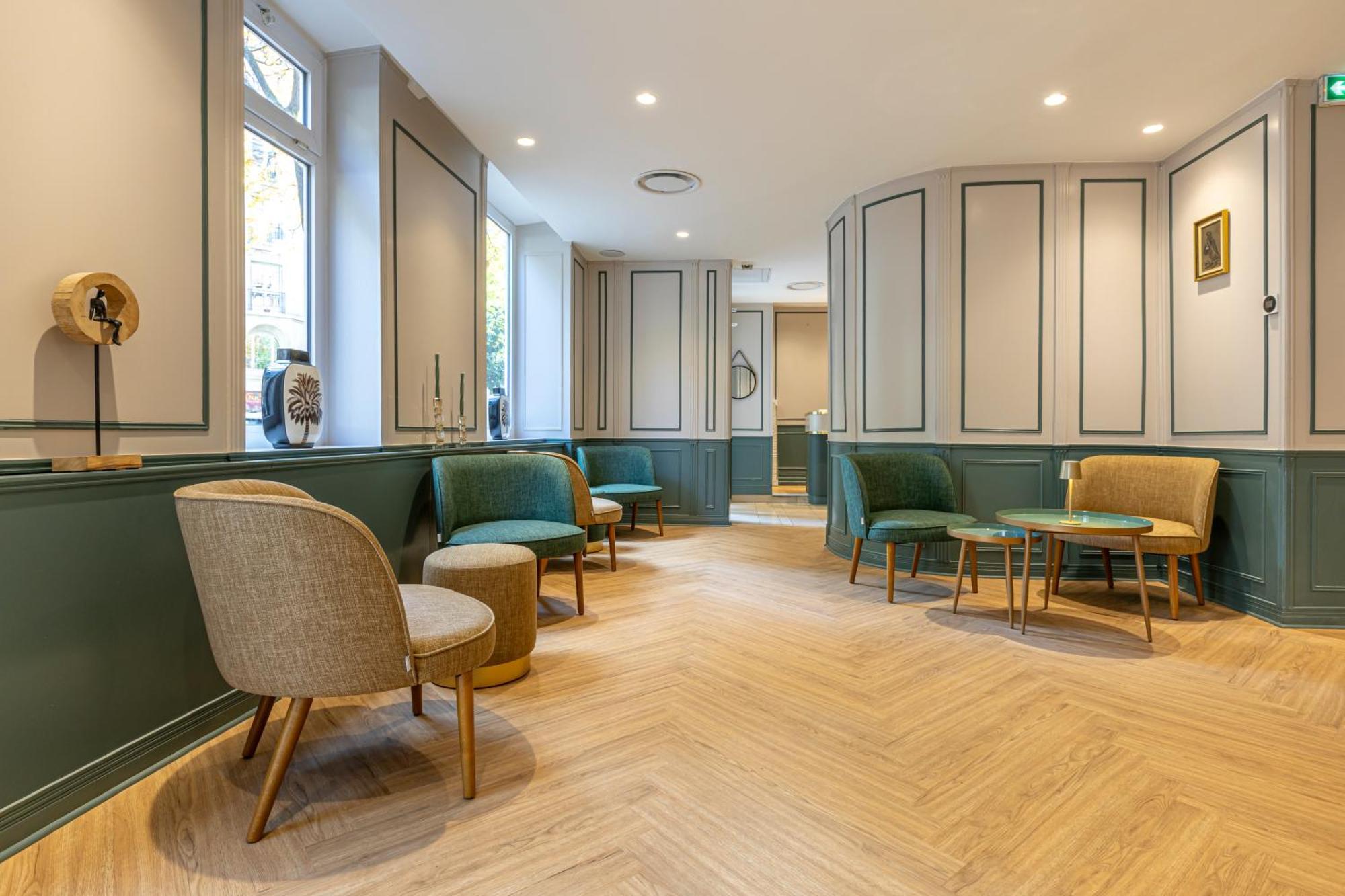 Hotel Montcalm 3*