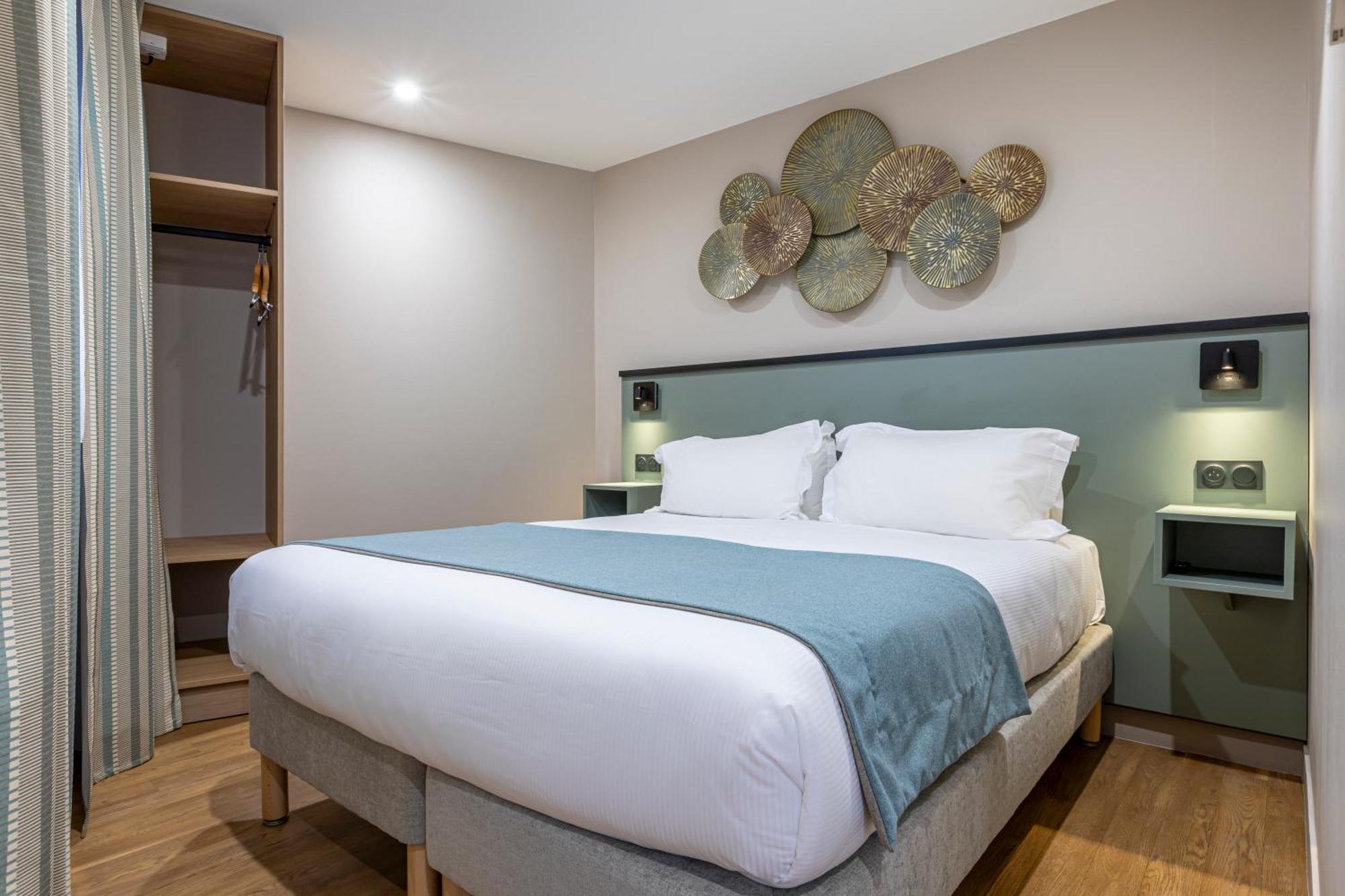 Montcalm 3*